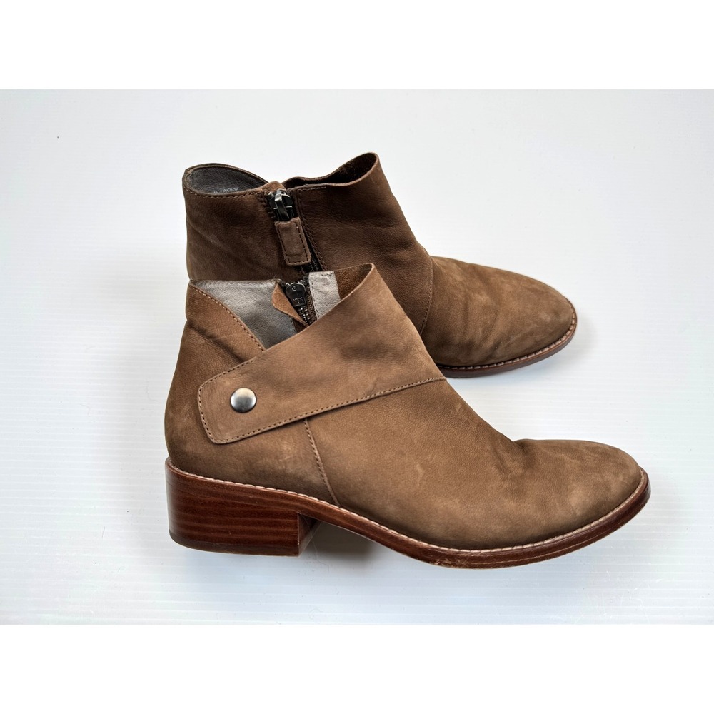 Eileen Fisher Billie Ankle‎ Boots Women 7.5 EUC Leather Zip Closure Round Toe